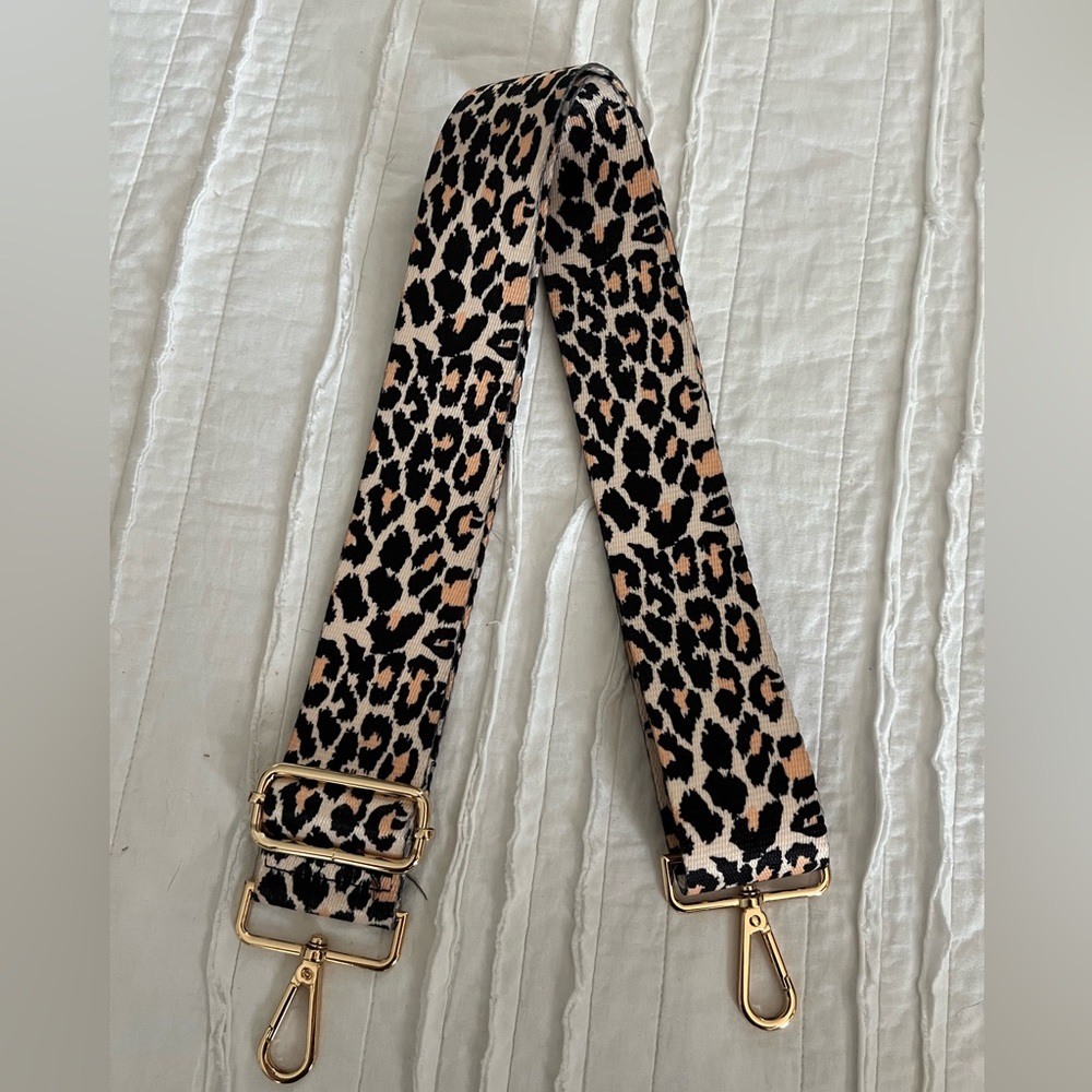 Social Threads bag strap